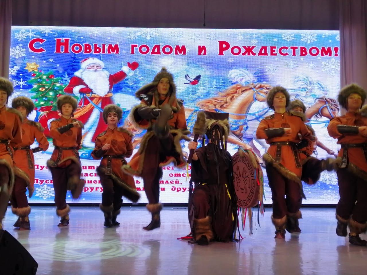 В Кукморе прошел концерт, посвящённый Рождеству Христову — фоторепортаж