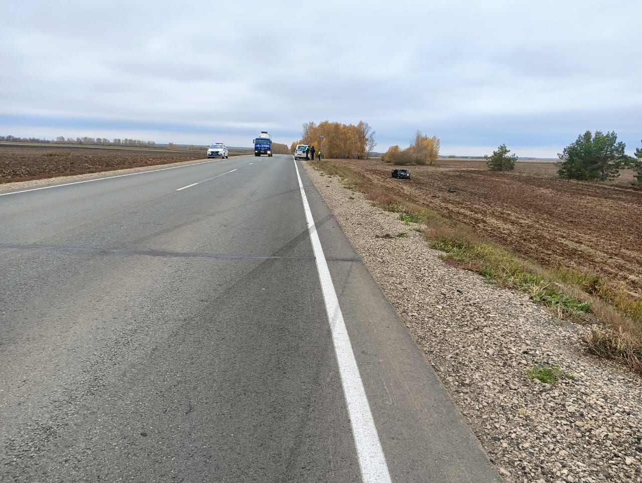 Кукмара районында җиңел машина юл читенә чыгып очкан
