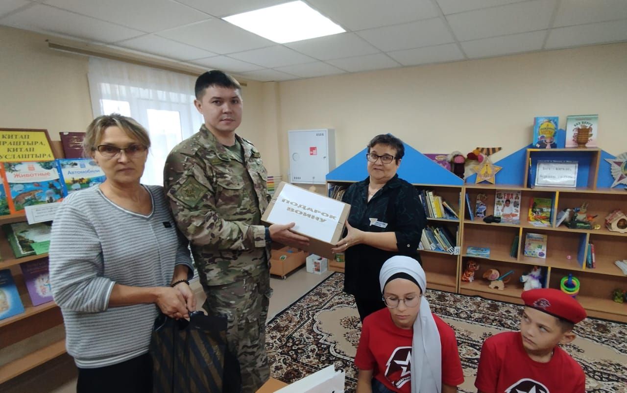 Зур Сәрдек авыл китапханәсендә махсус хәрби операциядә катнашучы белән очрашу оештырылды