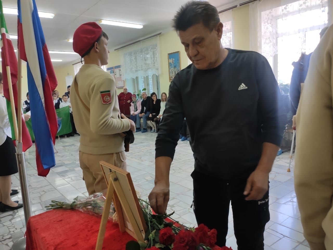 В Верхнеарбашской средней школе открыли мемориальную доску в честь выпускника, погибшего в зоне СВО