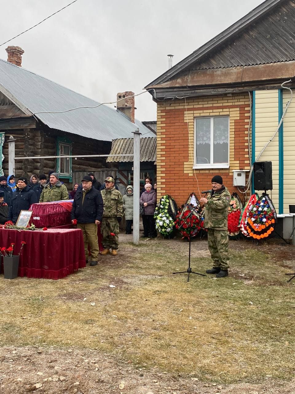 В Кукморском районе в последний путь проводили героя
