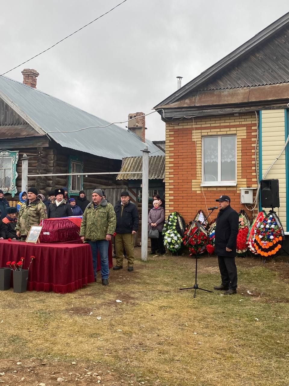 В Кукморском районе в последний путь проводили героя