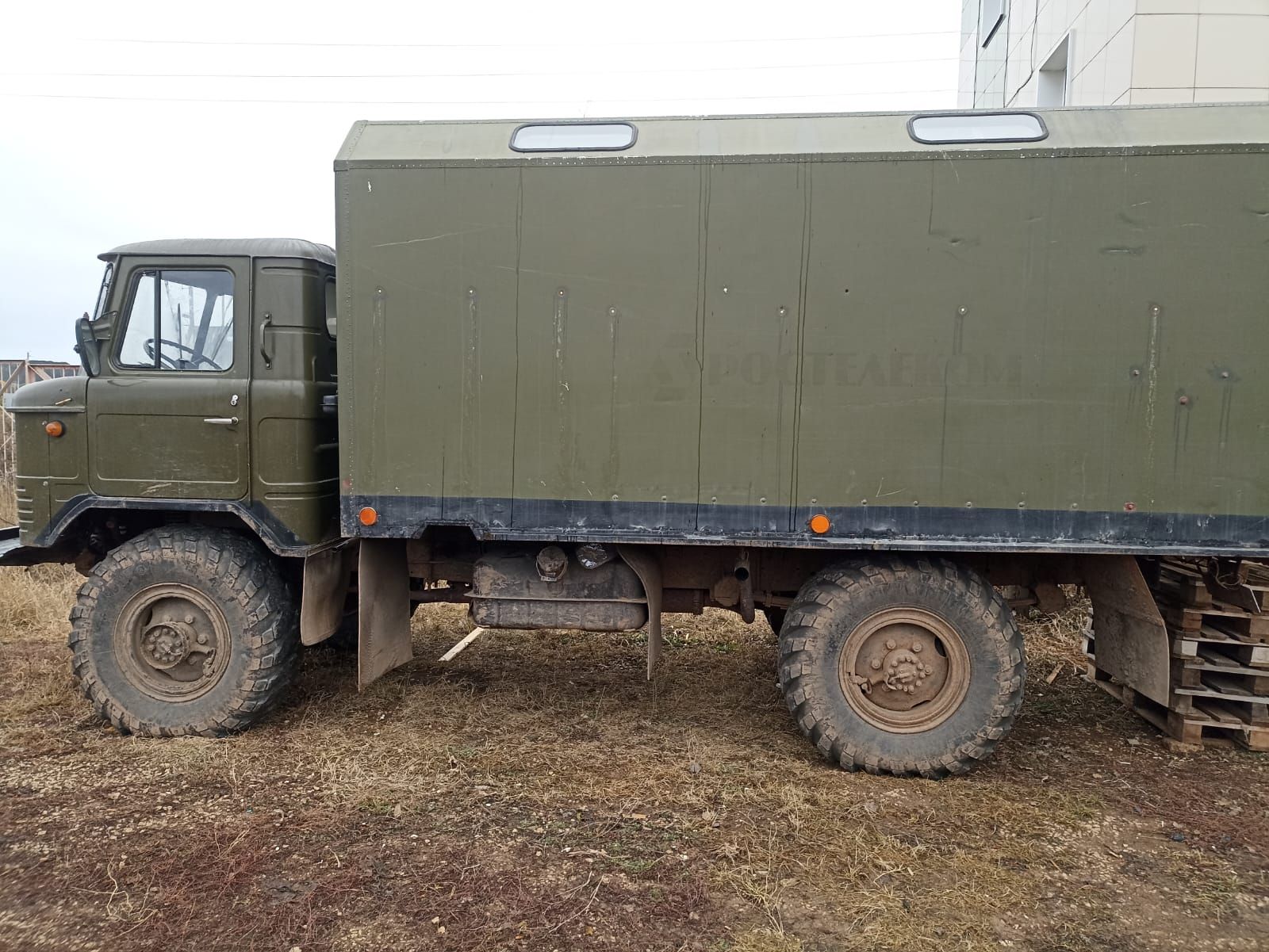 В Кукморе волонтеры строят девятую автобаню для бойцов СВО