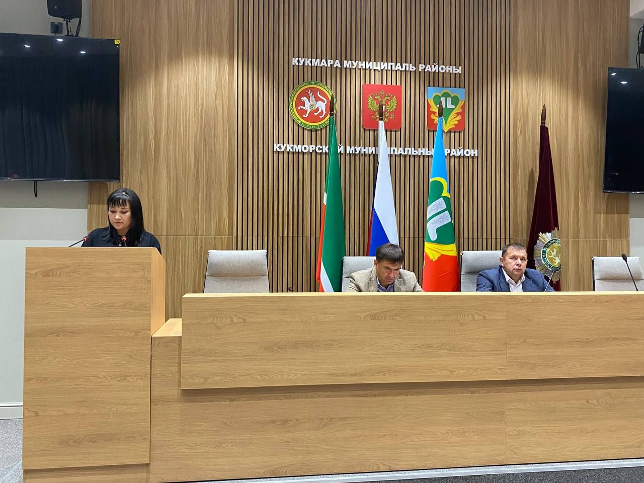 В Кукморе прошло заседание комиссии по координации работы по противодействию коррупции в районе