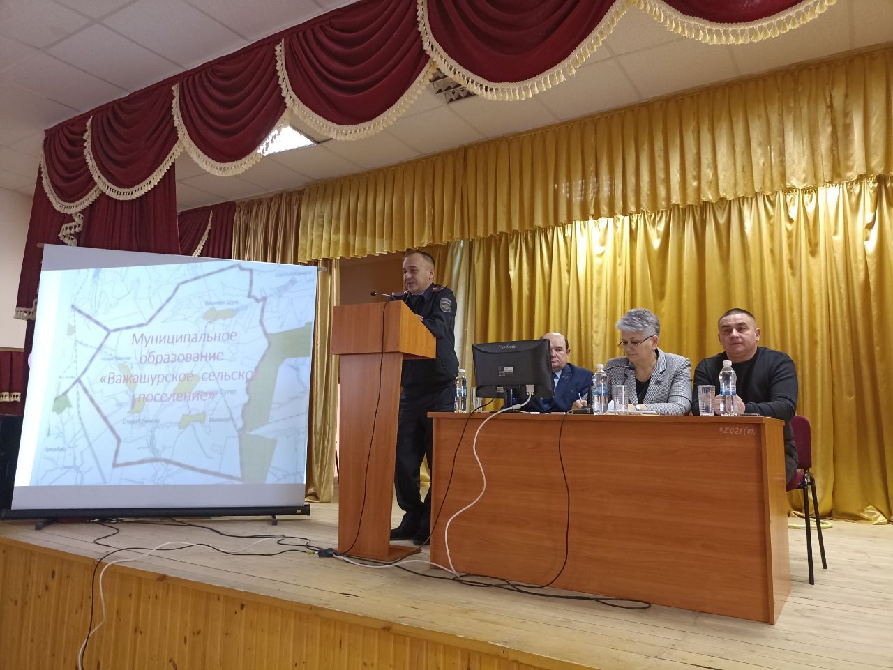 Важашур җирлегендә хисап җыелышы үтте