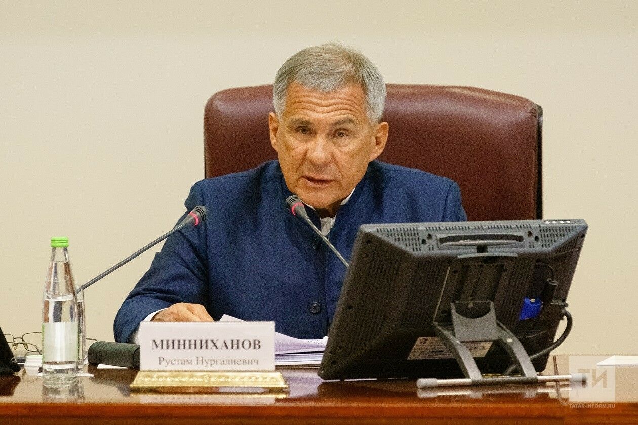 Рөстәм Миңнеханов Россия Президентын сайлау уңаеннан мөрәҗәгать итте