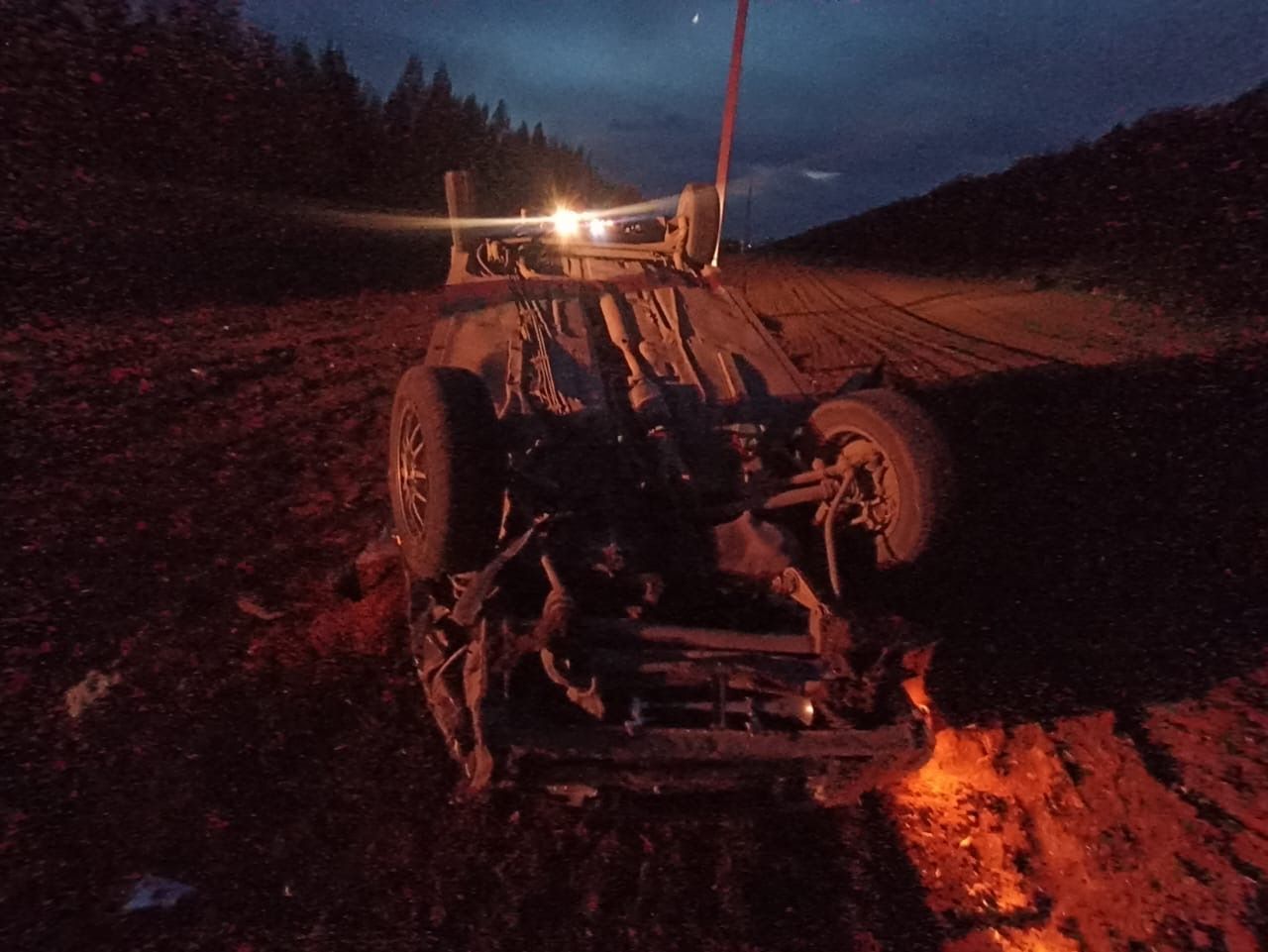 Кукмара районында җиңел автомобиль юл читенә төшкән, пассажиры дәваханәдә