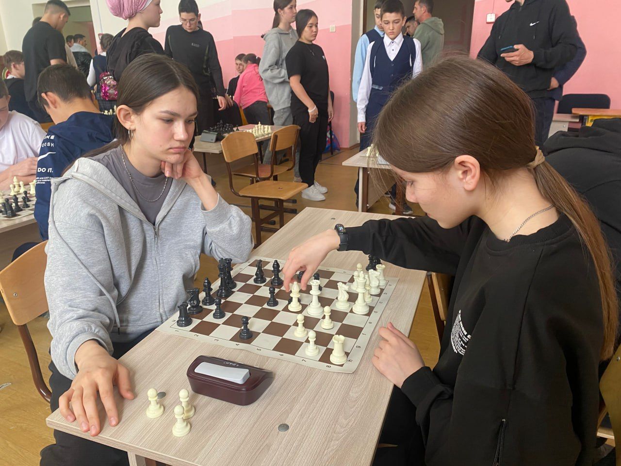 В школе села Большой Кукмор прошел шахматный турнир памяти  почетного гражданина Кукморского района Мияссара Мансурова