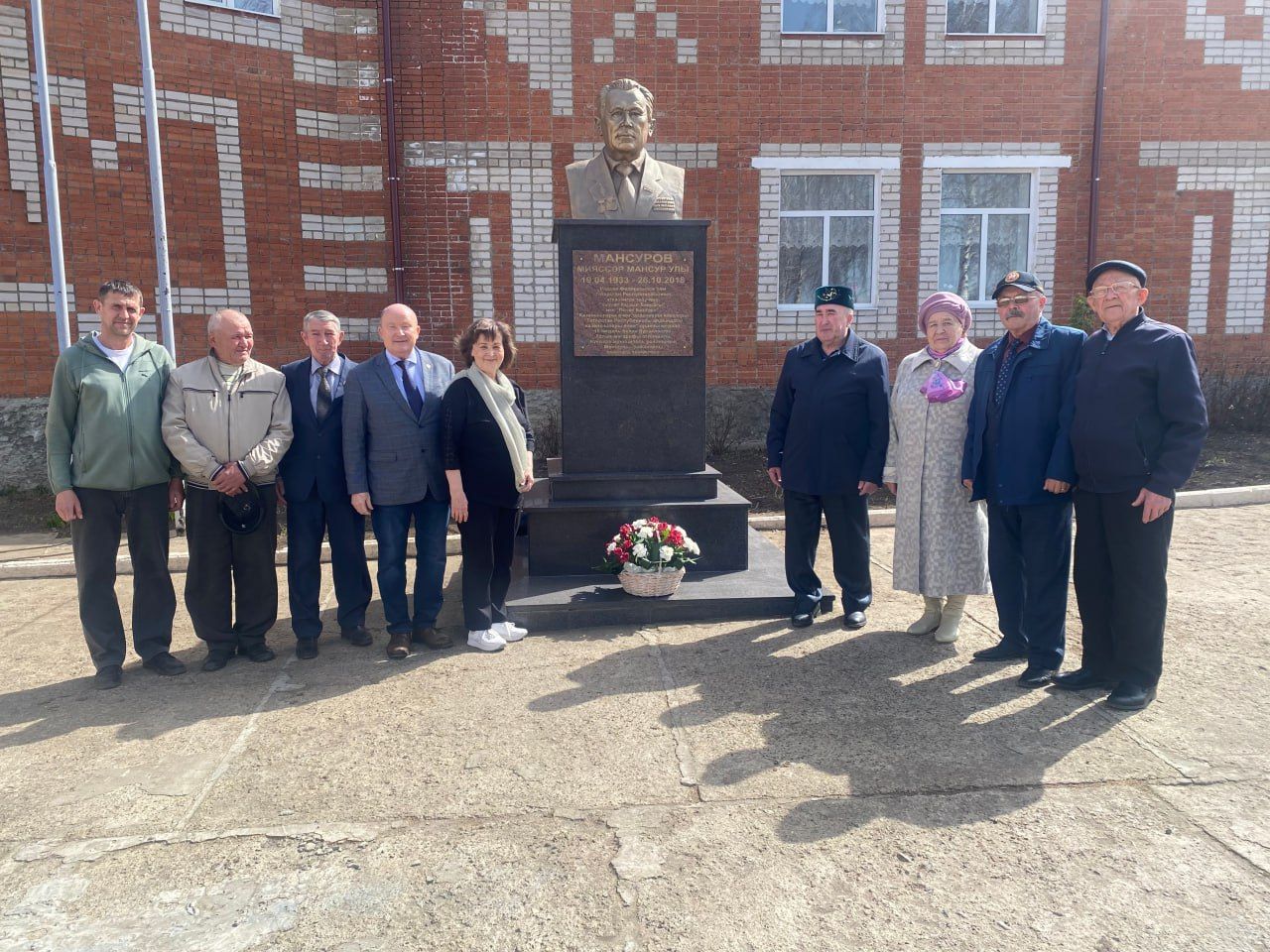 В школе села Большой Кукмор прошел шахматный турнир памяти  почетного гражданина Кукморского района Мияссара Мансурова