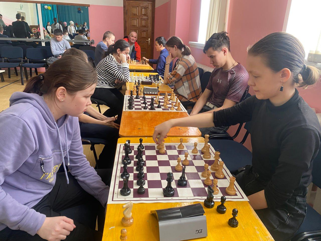 В школе села Большой Кукмор прошел шахматный турнир памяти  почетного гражданина Кукморского района Мияссара Мансурова