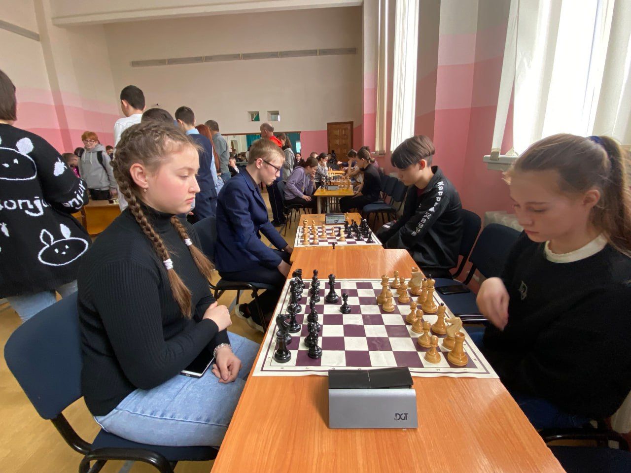 В школе села Большой Кукмор прошел шахматный турнир памяти  почетного гражданина Кукморского района Мияссара Мансурова