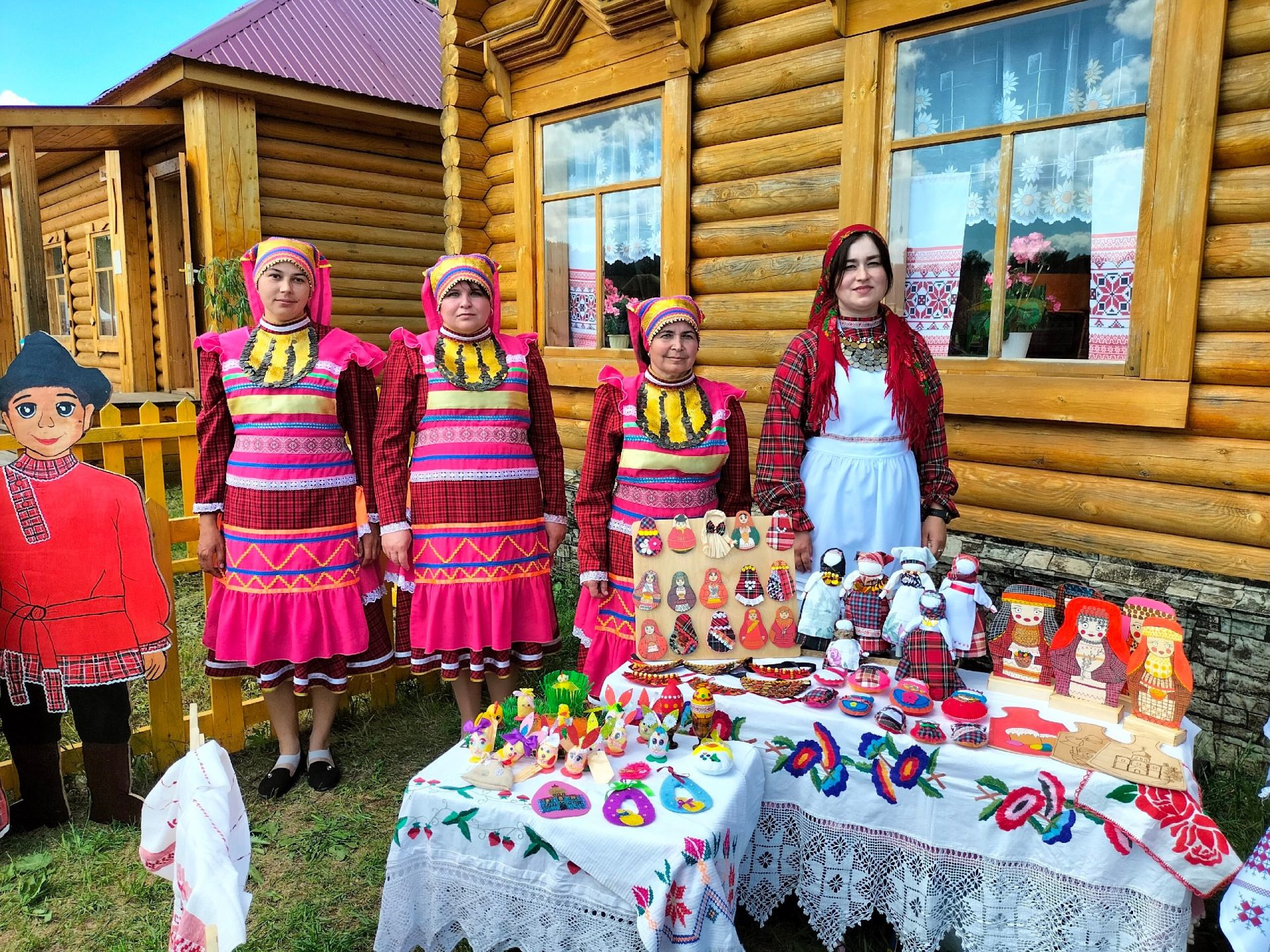 Конные скачки, игры и награды: в Кукморе отпраздновали Сабантуй