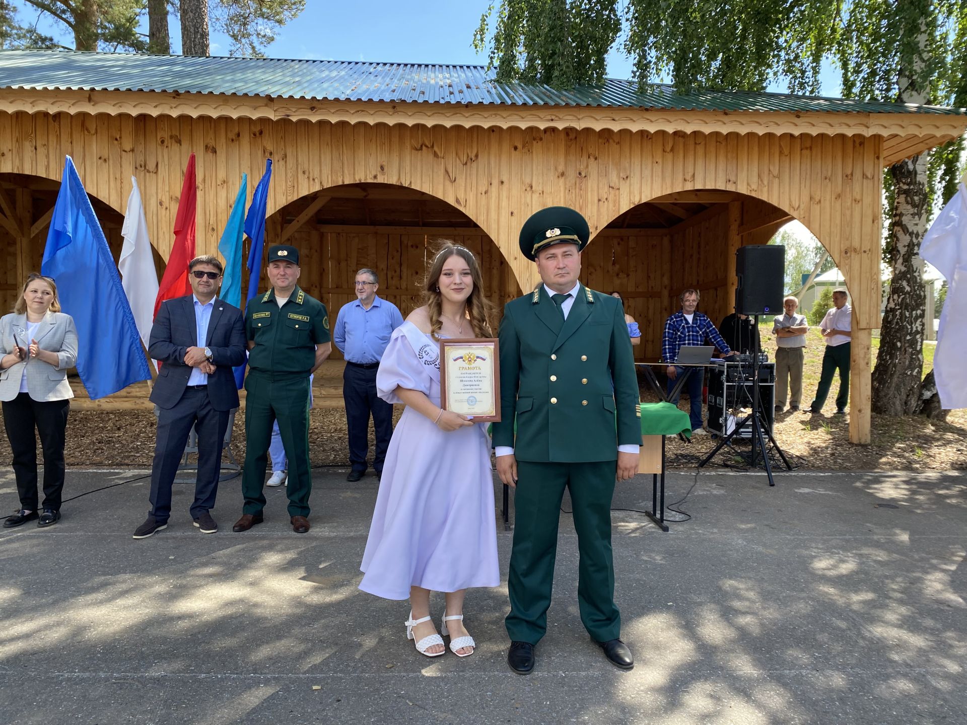 Выпускникам Лубянского лесотехнического колледжа вручили дипломы