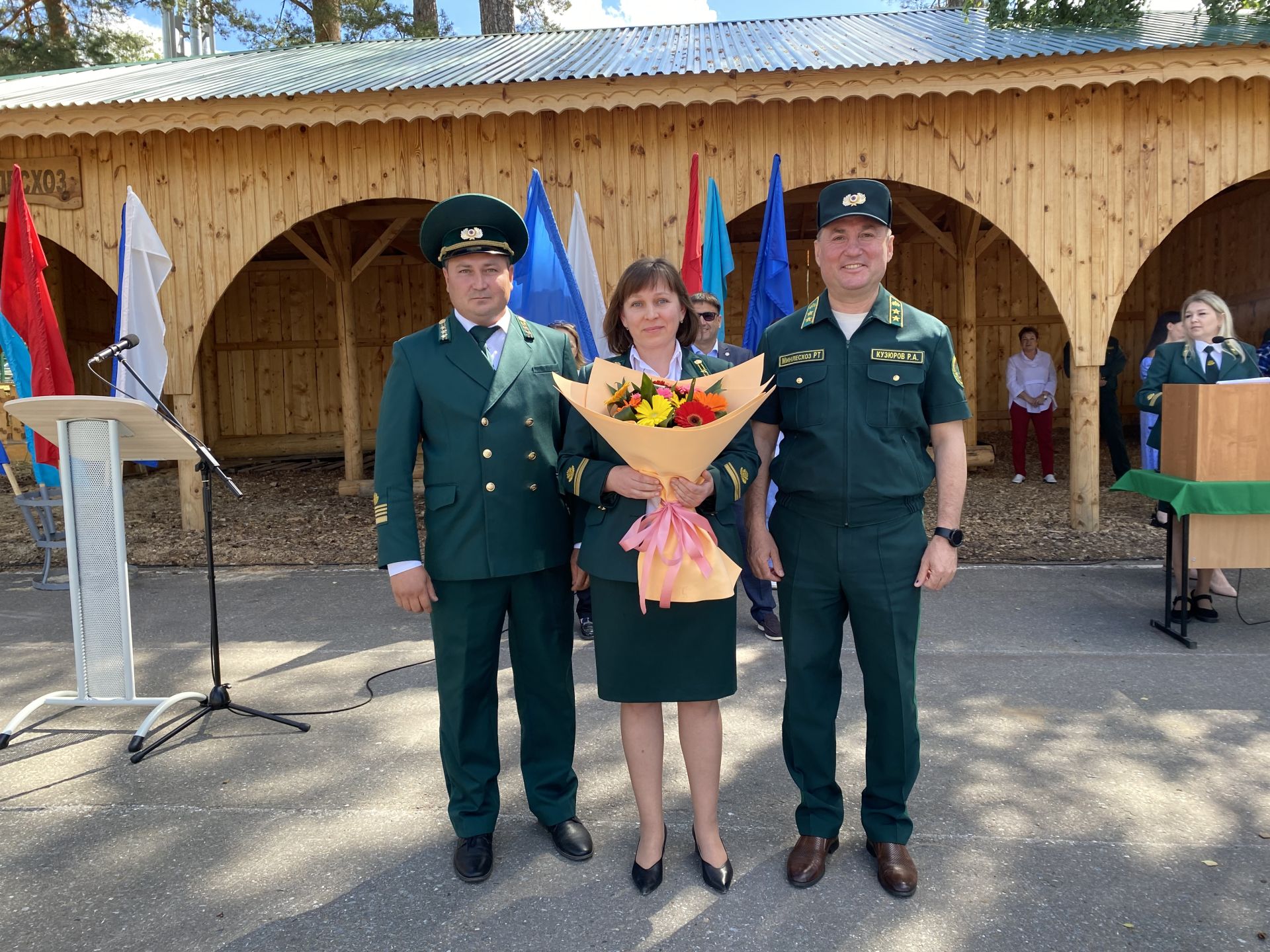 Выпускникам Лубянского лесотехнического колледжа вручили дипломы