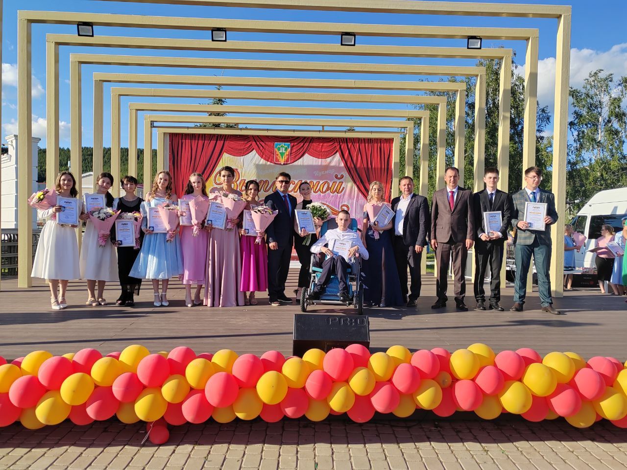 В Кукморе прошел выпускной вечер