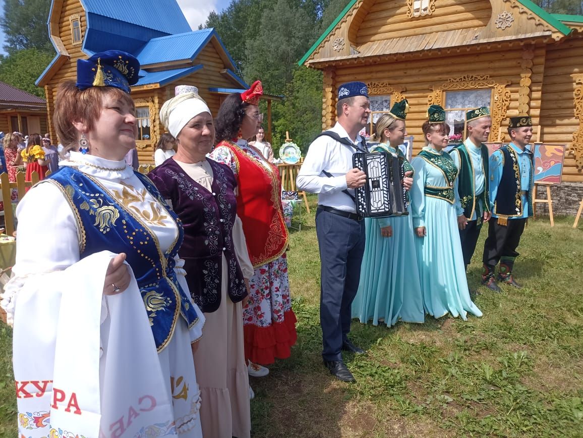 В Кукморе празднуют Сабантуй — фоторепортаж