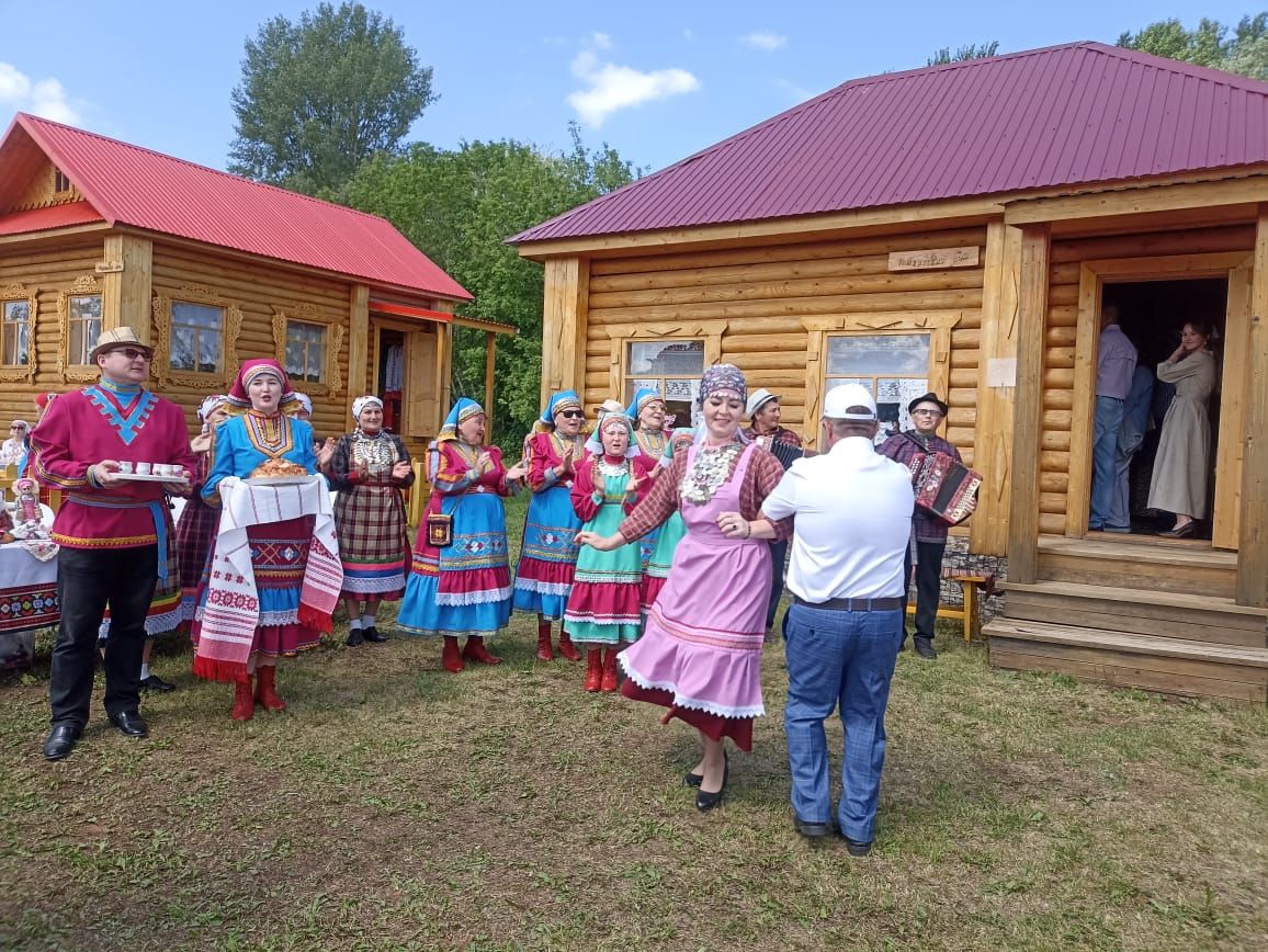 В Кукморе празднуют Сабантуй — фоторепортаж