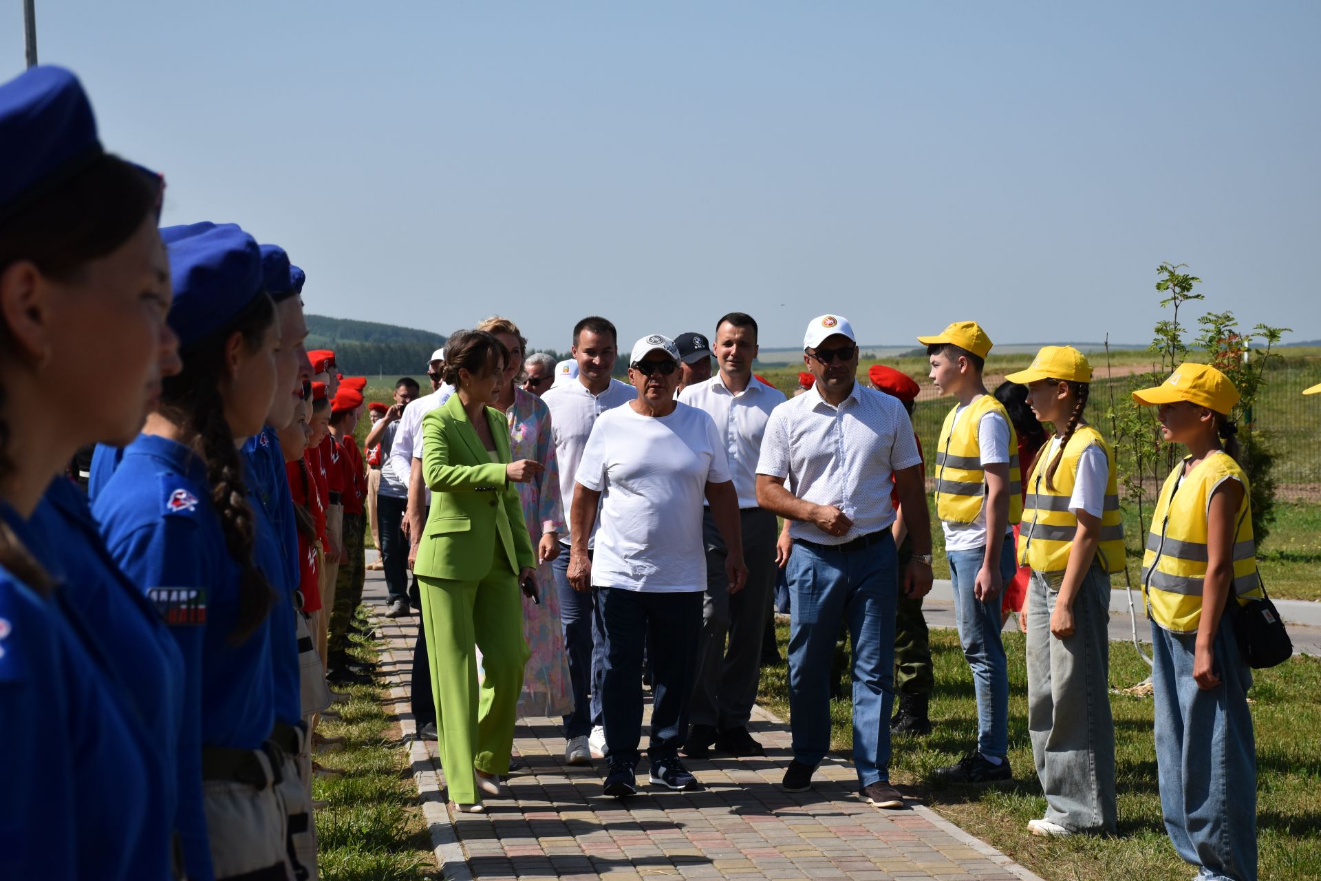 Татарстан Рәисе Рөстәм Миңнехановның Кукмара районына эш сәфәре «Нараткай» лагереннән башланды