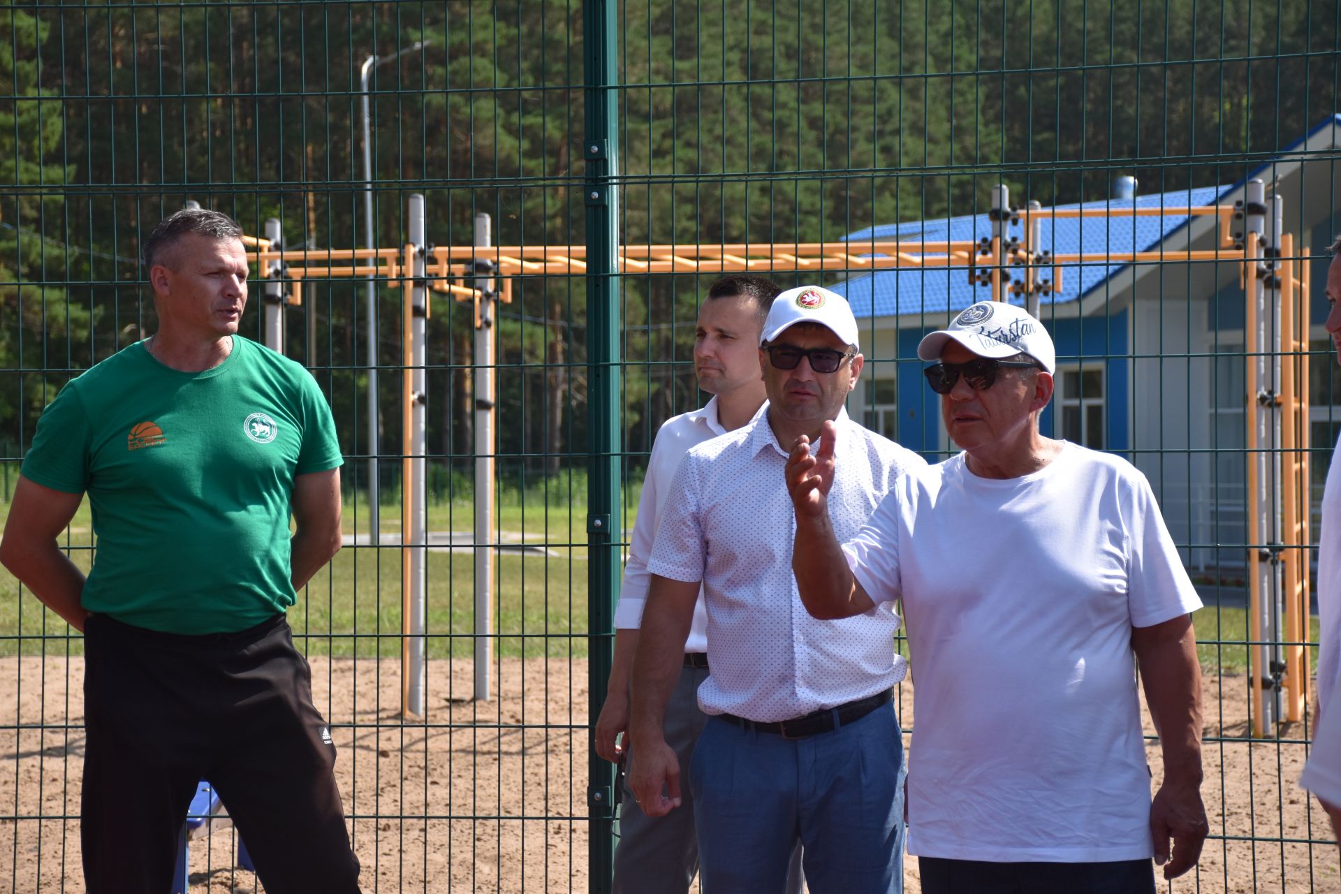 Татарстан Рәисе Рөстәм Миңнехановның Кукмара районына эш сәфәре «Нараткай» лагереннән башланды