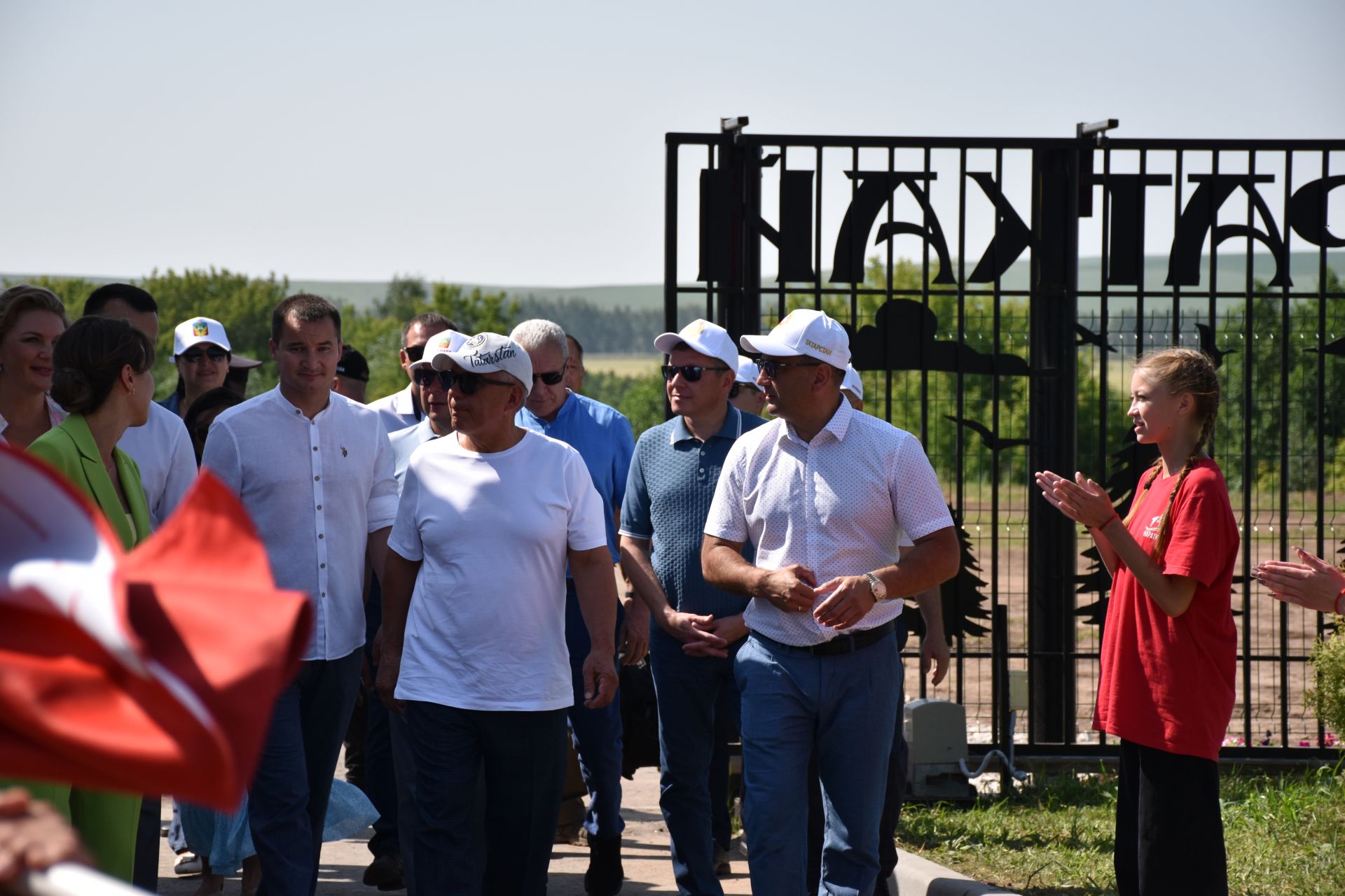 Татарстан Рәисе Рөстәм Миңнехановның Кукмара районына эш сәфәре «Нараткай» лагереннән башланды