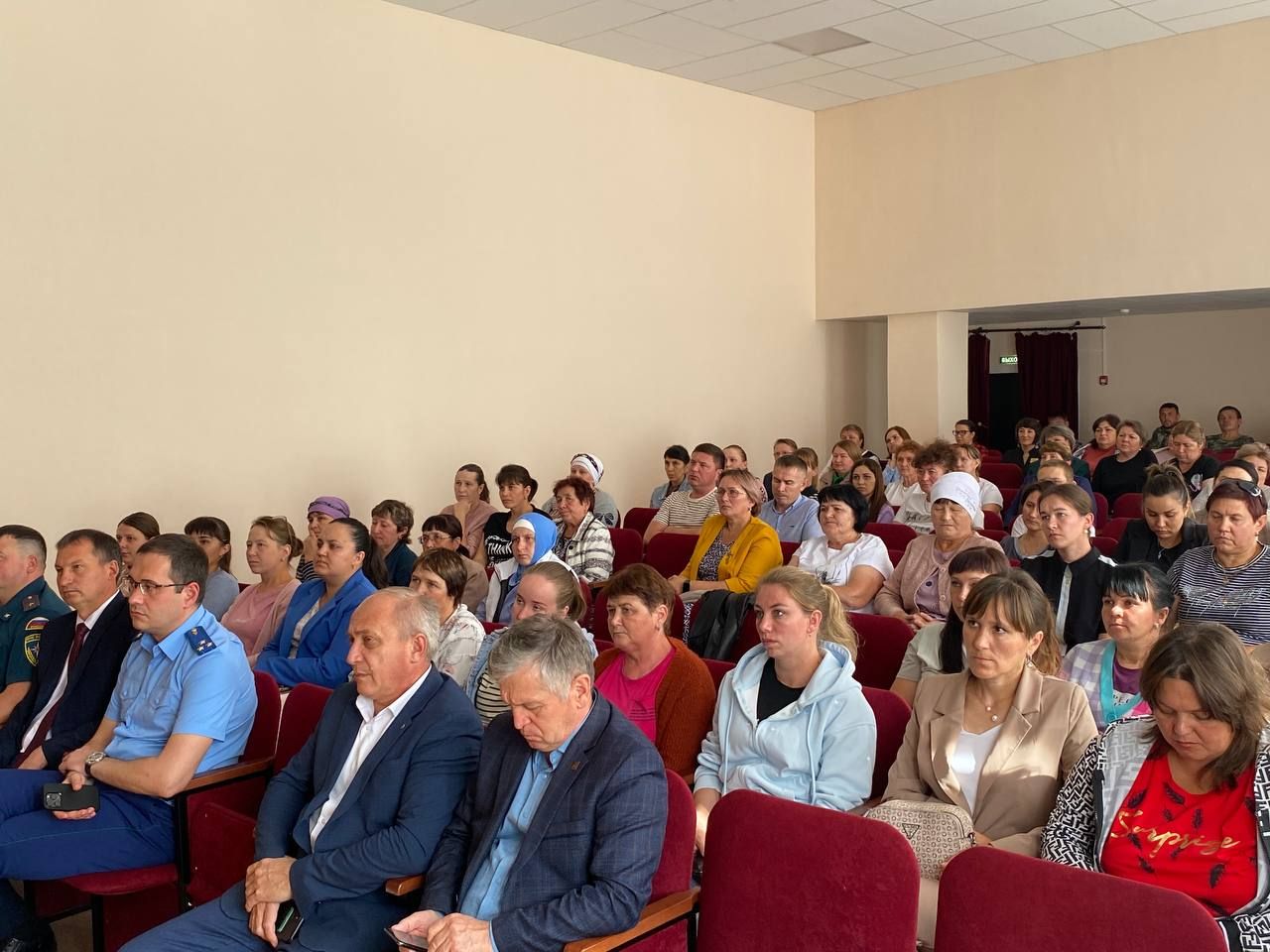 Сергей Димитриев встретился с жителями Яныльского и Олуязского сельских поселений