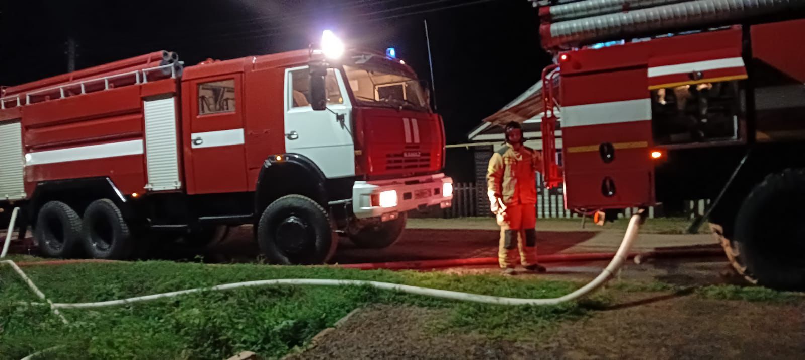 В Кукморском районе ночью сгорела баня