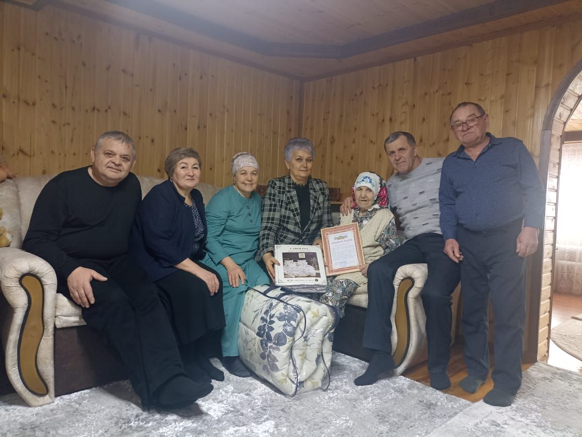 Кукмарада яшәүче Галиева Заһидә Каюм кызына 90 яшь тулды