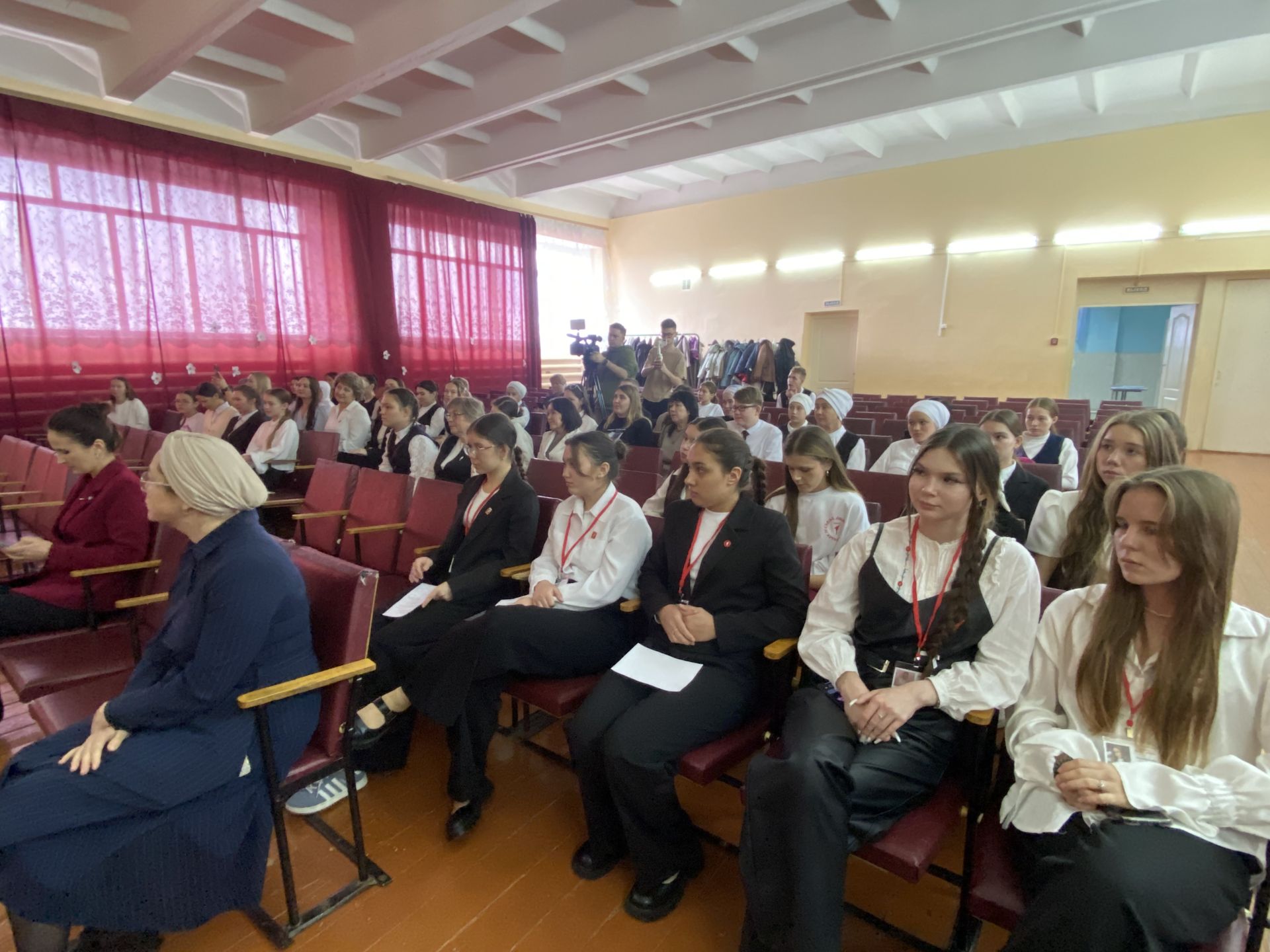 Кукмара 4нче урта мәктәбендә «Беренчеләр» район җирле бүлекчәсе Советының III чакырылыш слеты узды