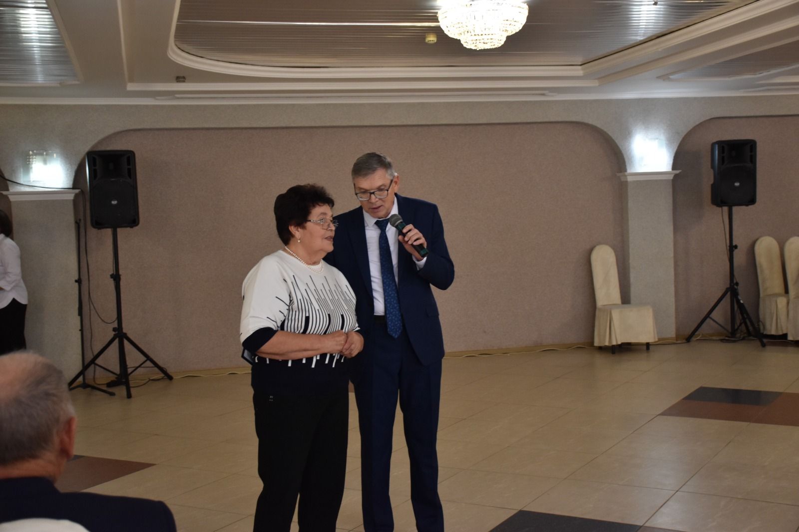 Кукмара районы башлыгы Сергей Димитриев районның ветеран җитәкчеләре белән очрашты
