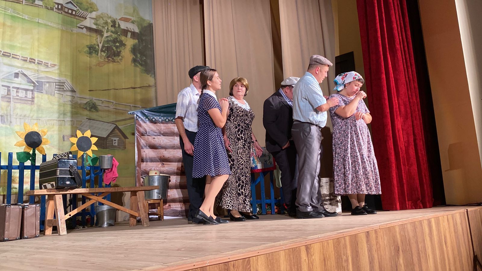 Вахит авылының Яшь тамашачылар театрында «Картаямыни соң йөрәк?» әсәре тәкъдим ителде