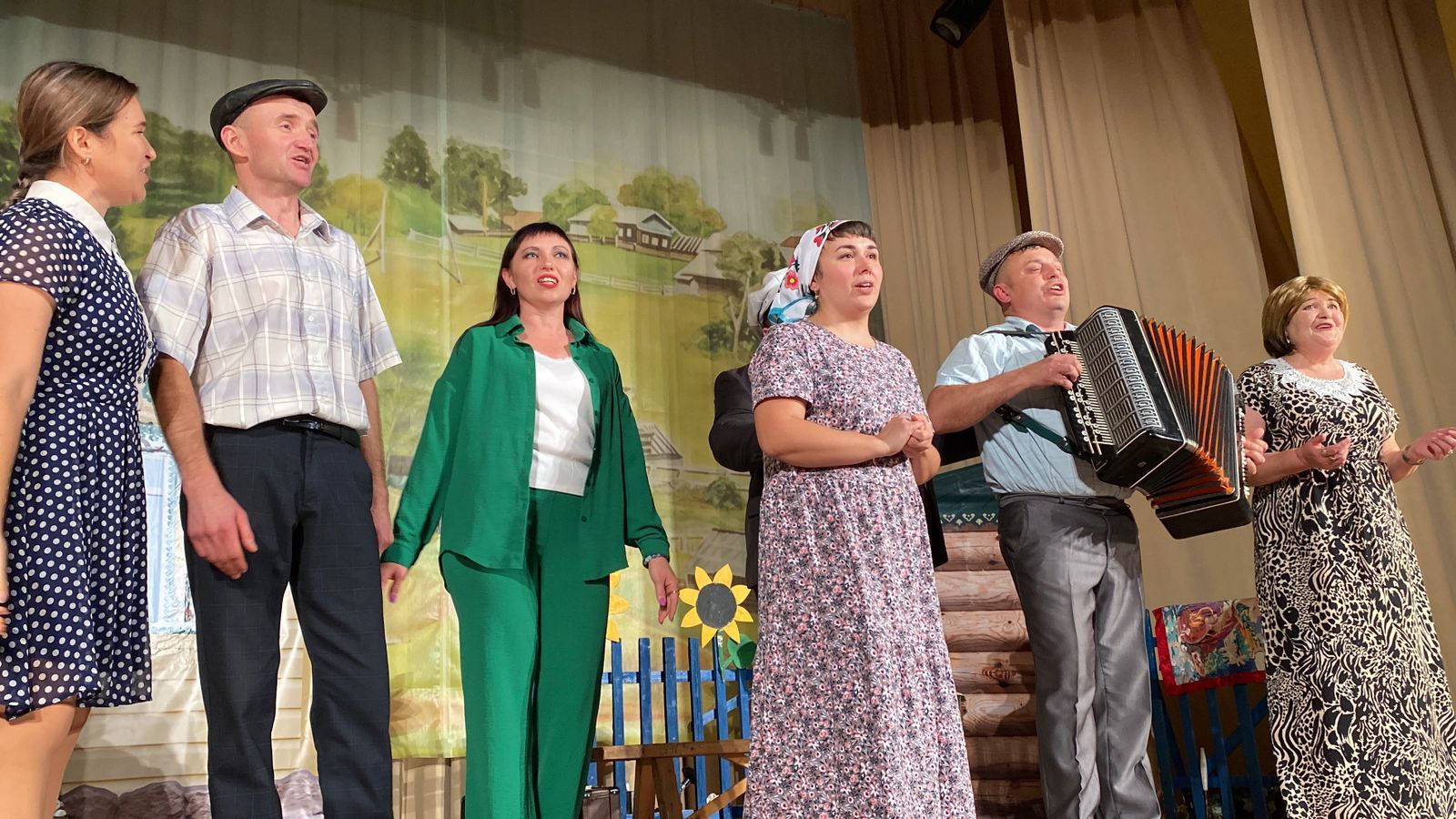 Вахит авылының Яшь тамашачылар театрында «Картаямыни соң йөрәк?» әсәре тәкъдим ителде