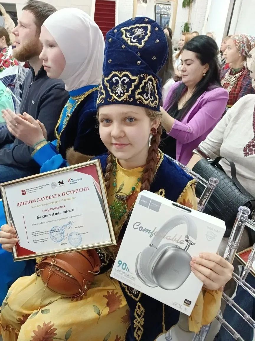 Победа на «Билингва-2025»: Ученицы средней школы села Манзарас блистают в Москве