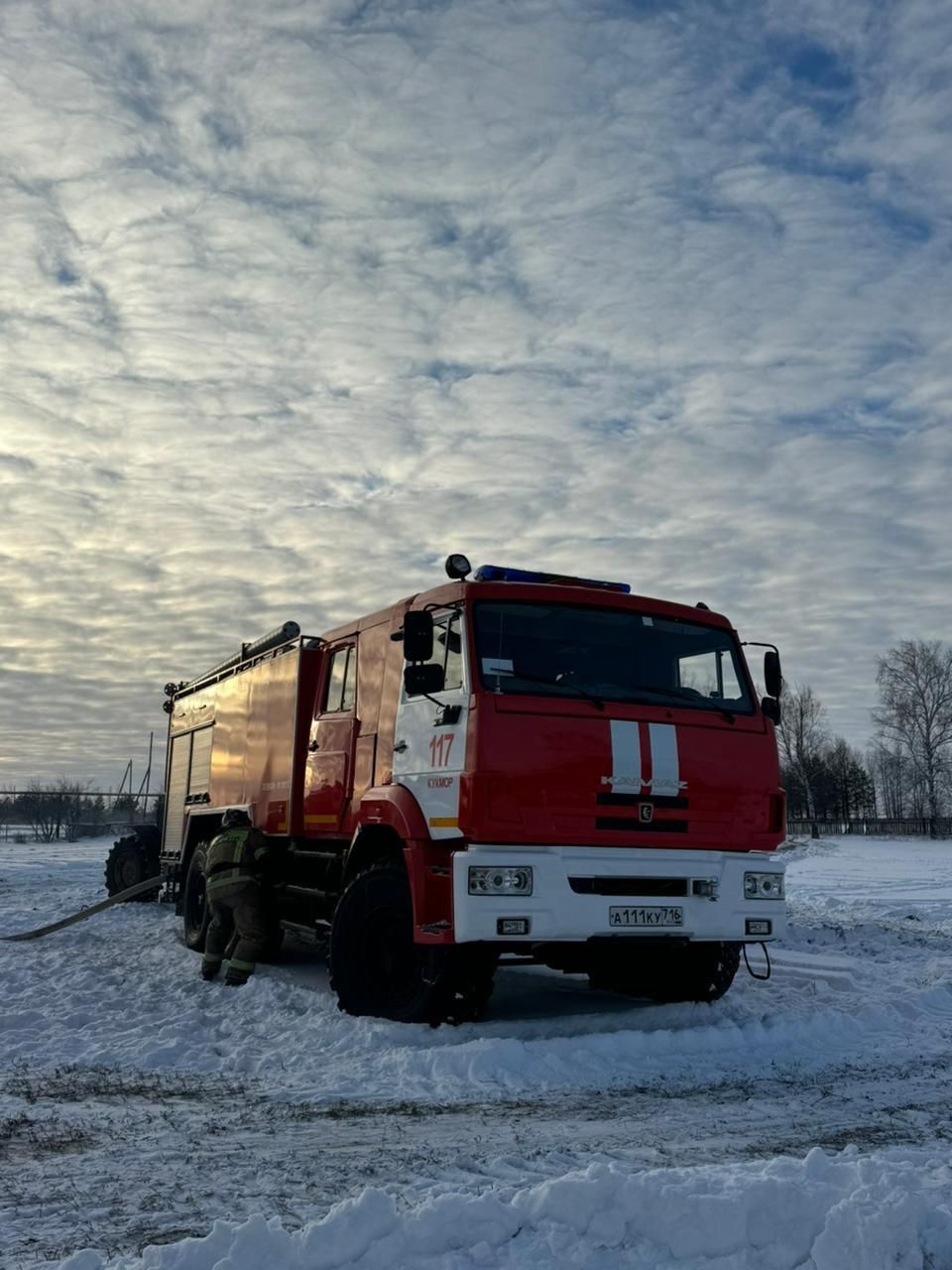 В Кукморском районе огонь уничтожил дом, баню