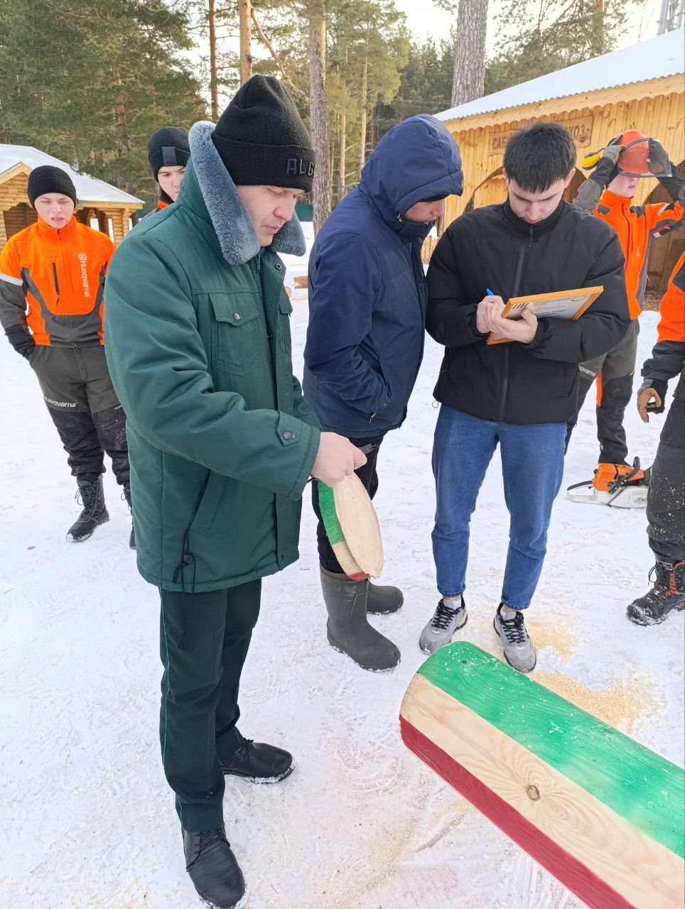 В Кукморском районе прошли соревнования по компетенции «Вальщик леса» чемпионата «Профессионалы-2025»