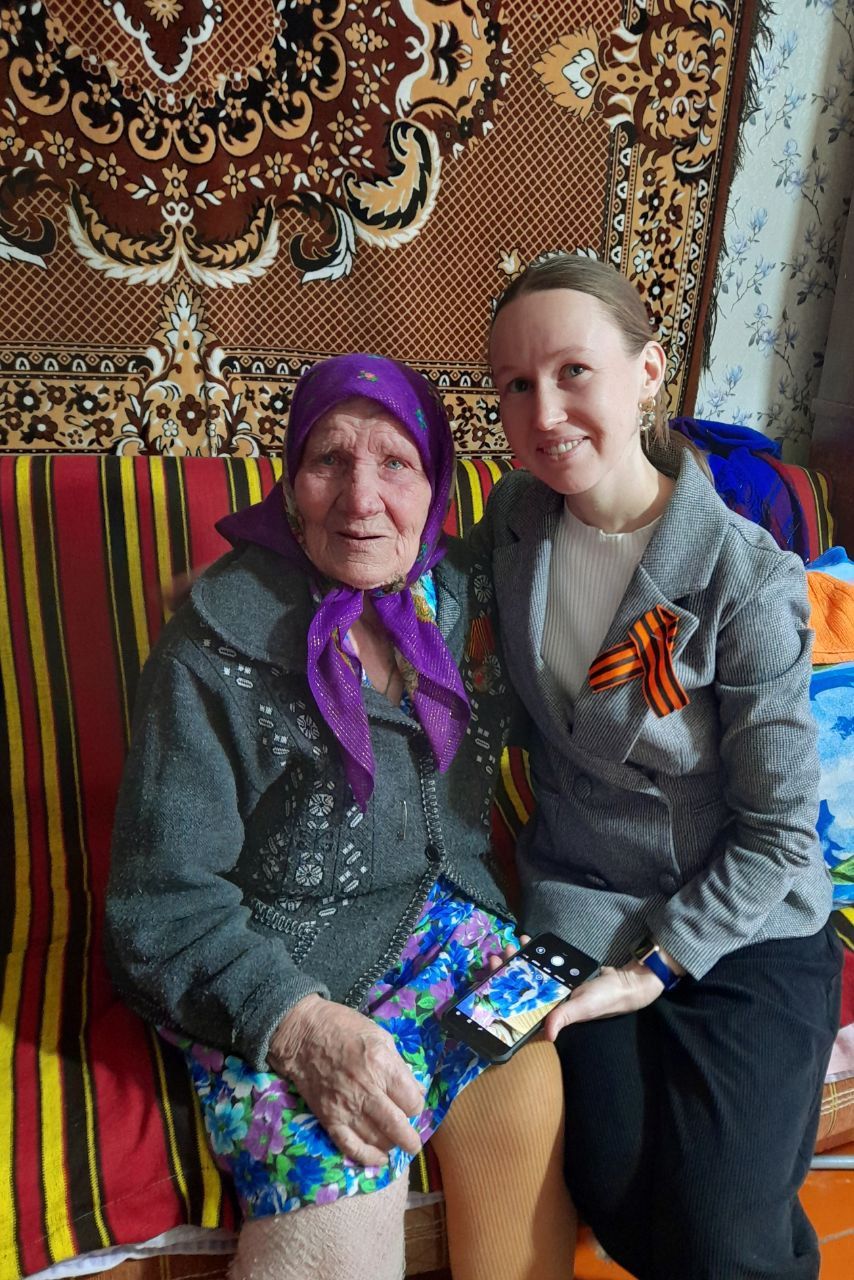 Труженику тыла Зинаиде Нагорновой из Кукморского района вручили медаль в честь 80-летия Великой Победы