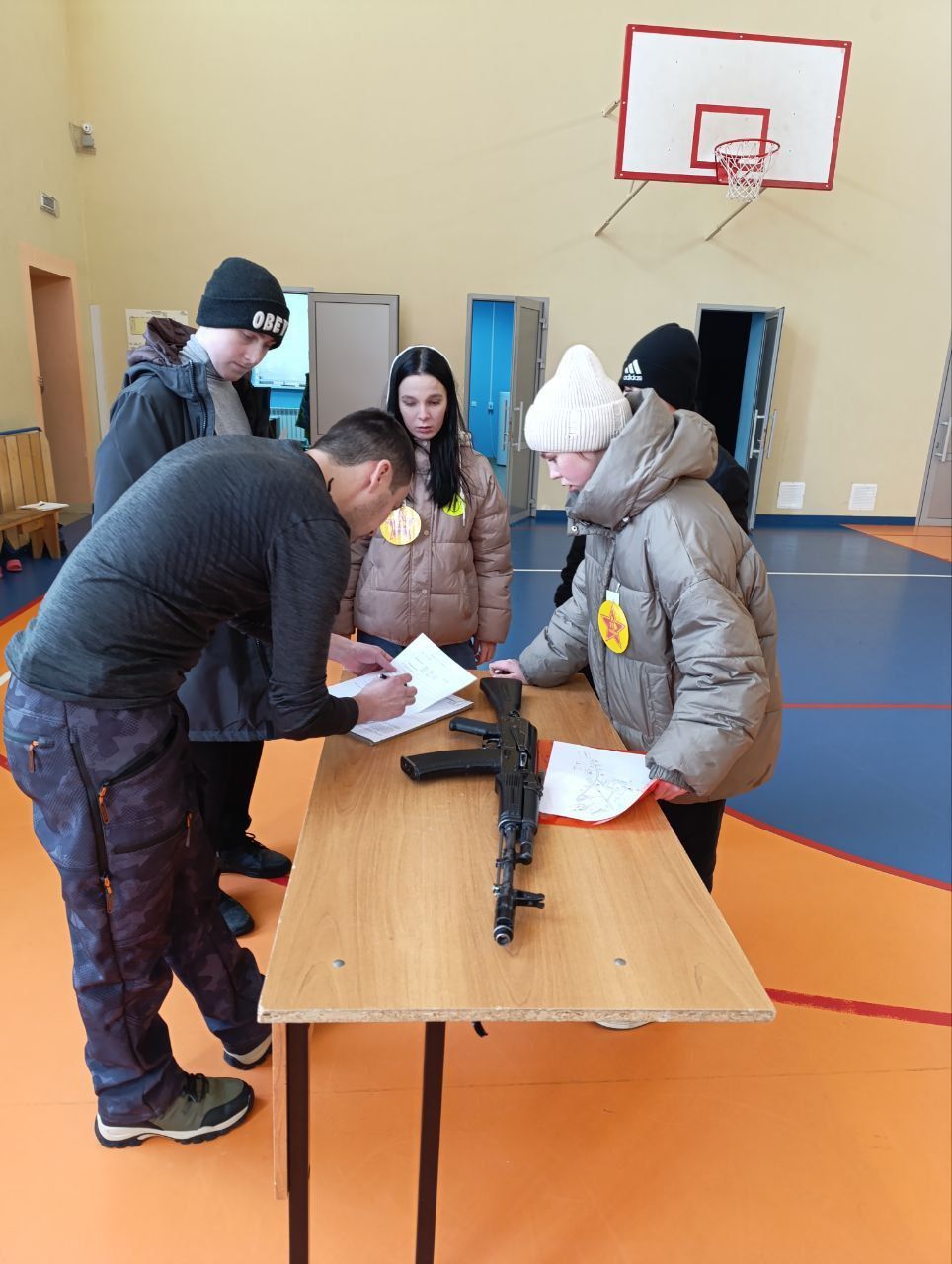 В Лубянах студенты и школьники соревновались в военно-прикладных видах спорта