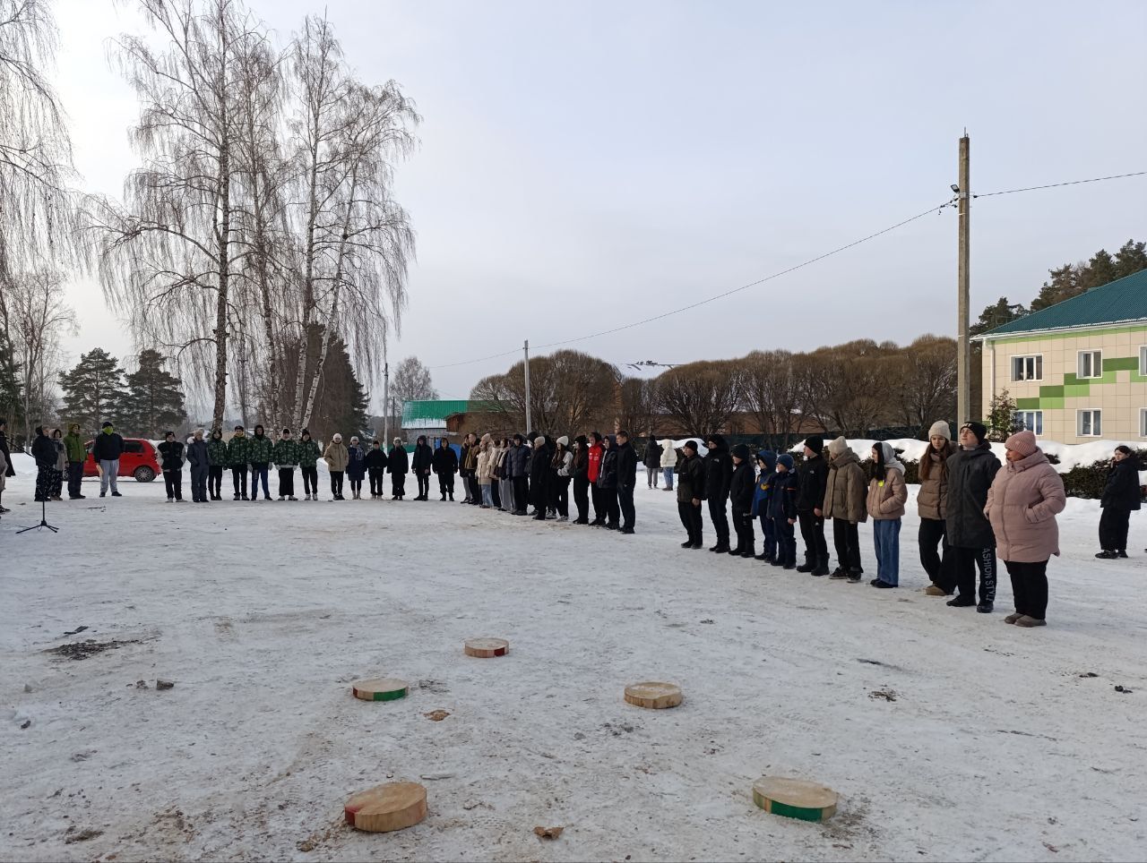 В Лубянах студенты и школьники соревновались в военно-прикладных видах спорта