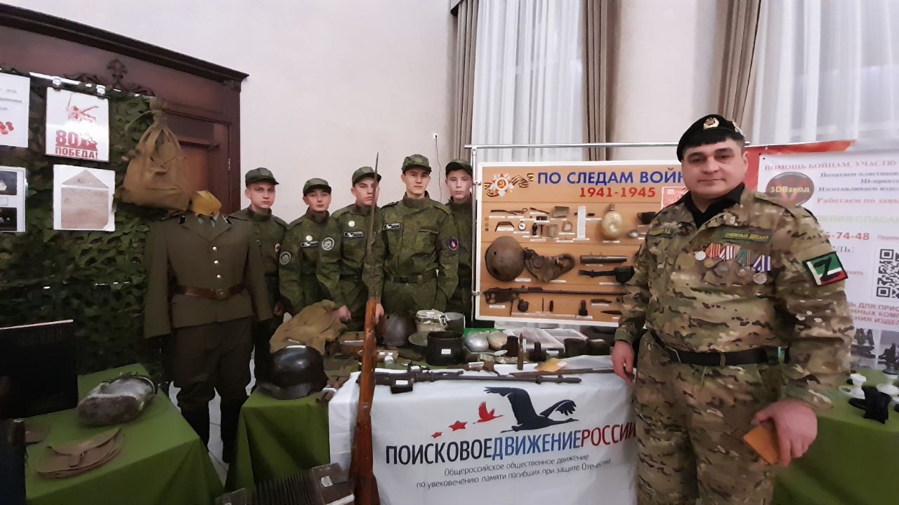 В Кукморе торжественно открыли Год защитника Отечества