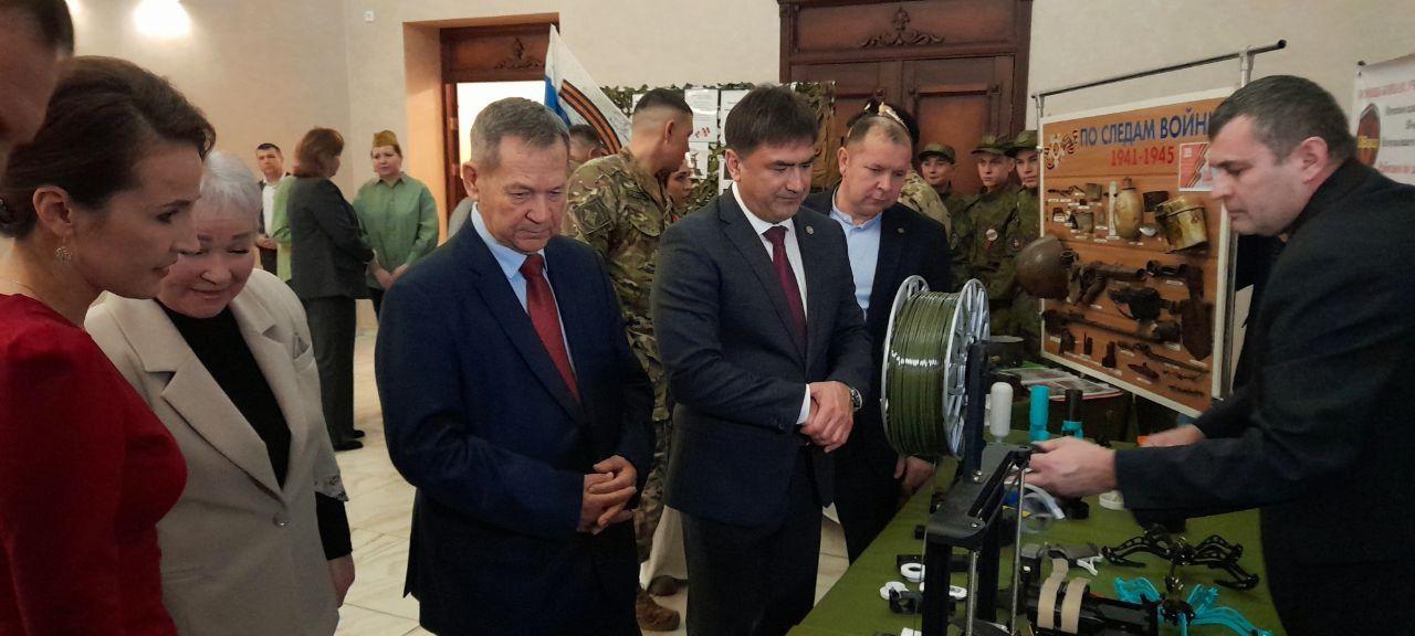 В Кукморе торжественно открыли Год защитника Отечества