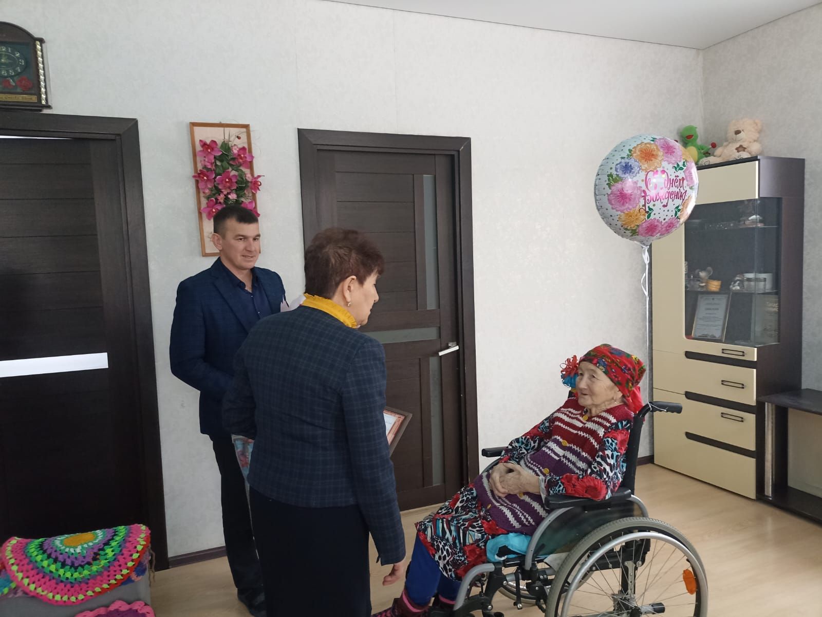 Юбилярам Кукморского района вручили Благодарственные письма главы района