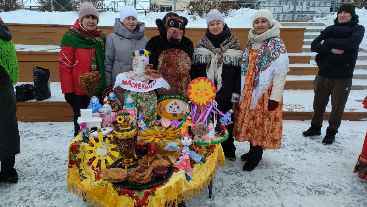 Праздник весны и блинов: Как отметили Масленицу в Кукморе