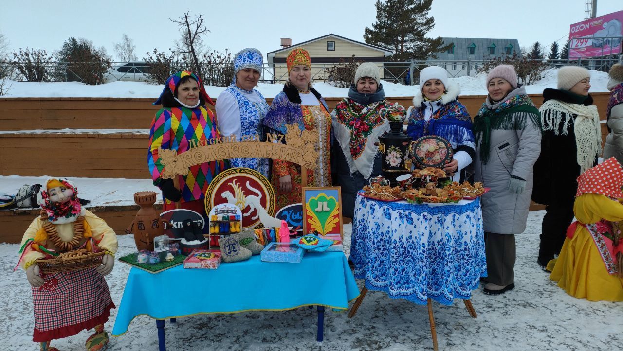 Праздник весны и блинов: Как отметили Масленицу в Кукморе
