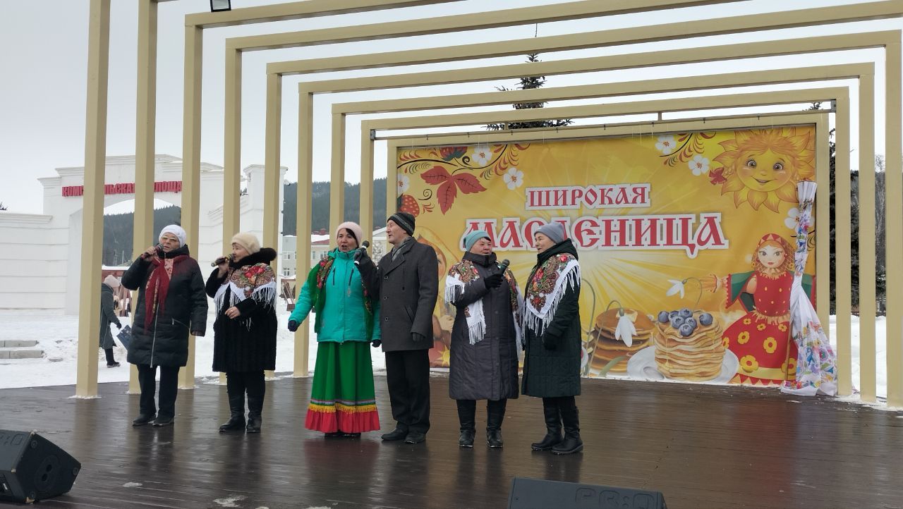 Праздник весны и блинов: Как отметили Масленицу в Кукморе