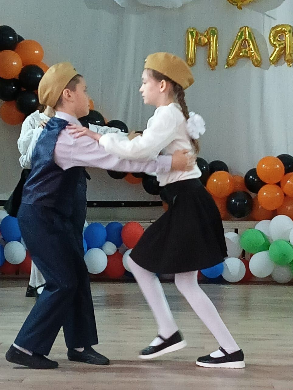 Зур Кукмара урта мәктәбендә “Җиңү вальсы” бию фестивале узды