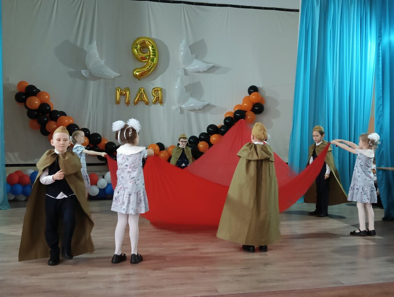 Зур Кукмара урта мәктәбендә “Җиңү вальсы” бию фестивале узды