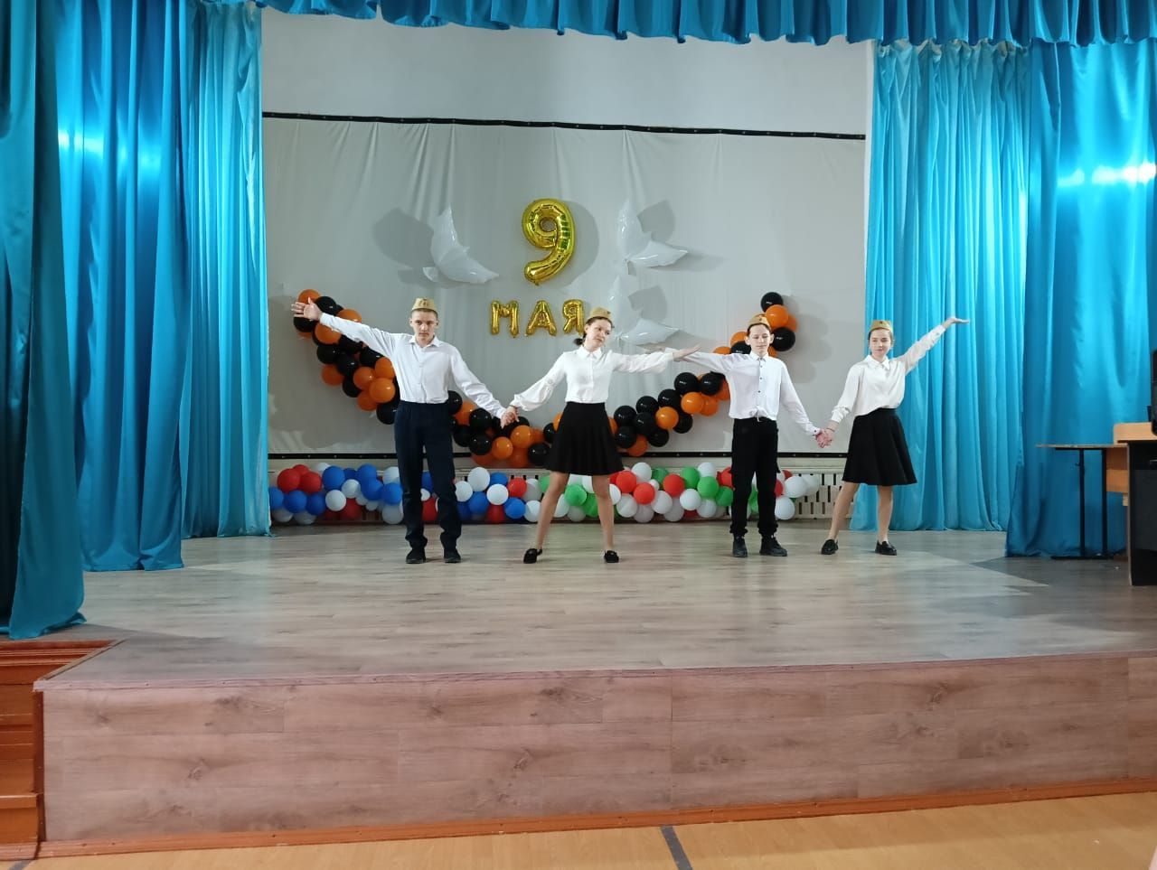Зур Кукмара урта мәктәбендә “Җиңү вальсы” бию фестивале узды
