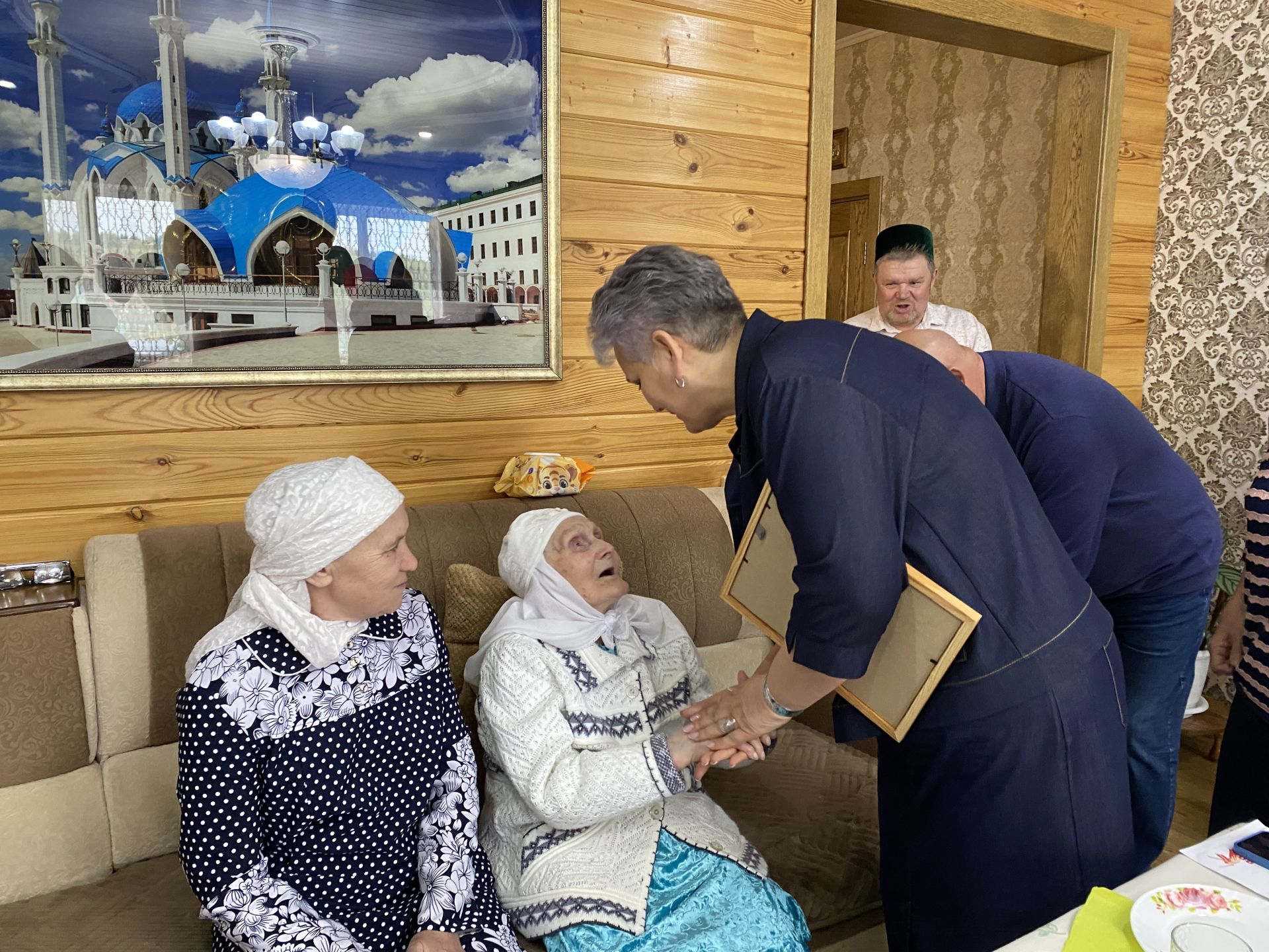 Балыклы авылында гомер итүче тыл ветераны Равилә Мусина 95 яшьлек юбилеен билгеләп үтте