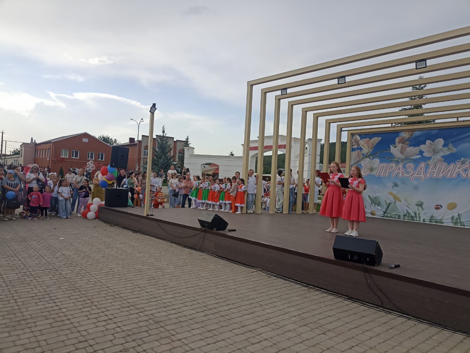 Кукмарада балалар өчен бәйрәм узды