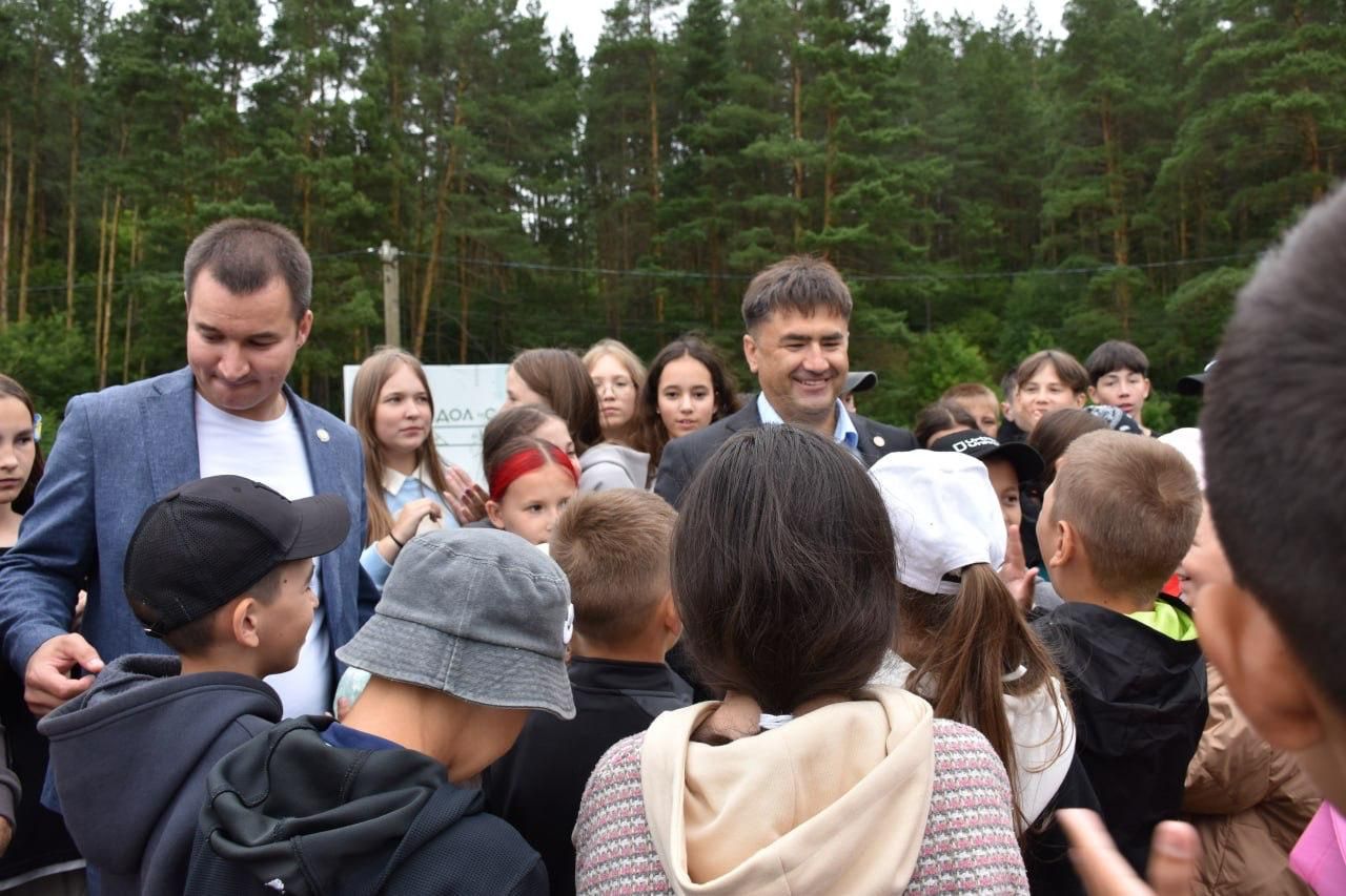 Кукмараның «Нараткай» лагерына Республиканың яшьләр эшләре буенча министры килде