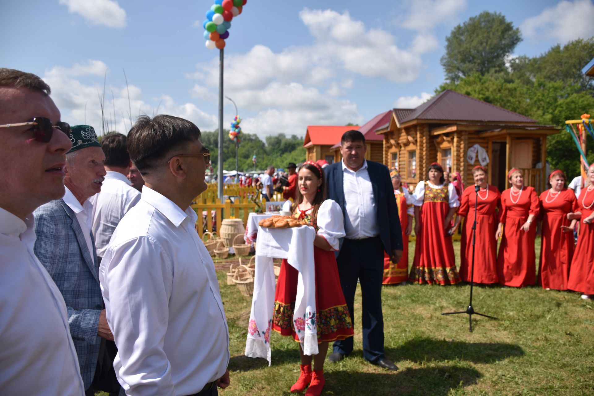«Аударыш уены», саллы бүләкләр, ат чабышы: Кукмарада Сабан туе узды